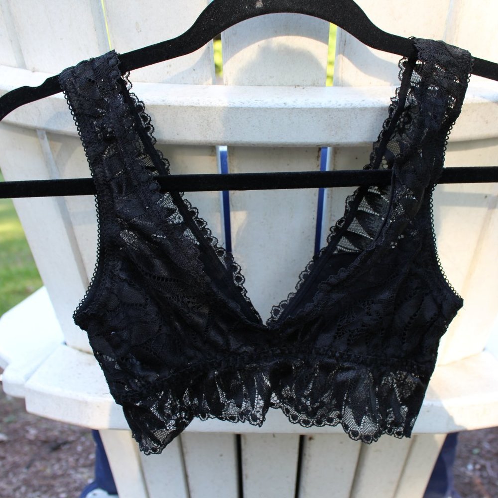 Aerie Black Lace Botanical Floral V Cut Bralette - Picture 2 of 7